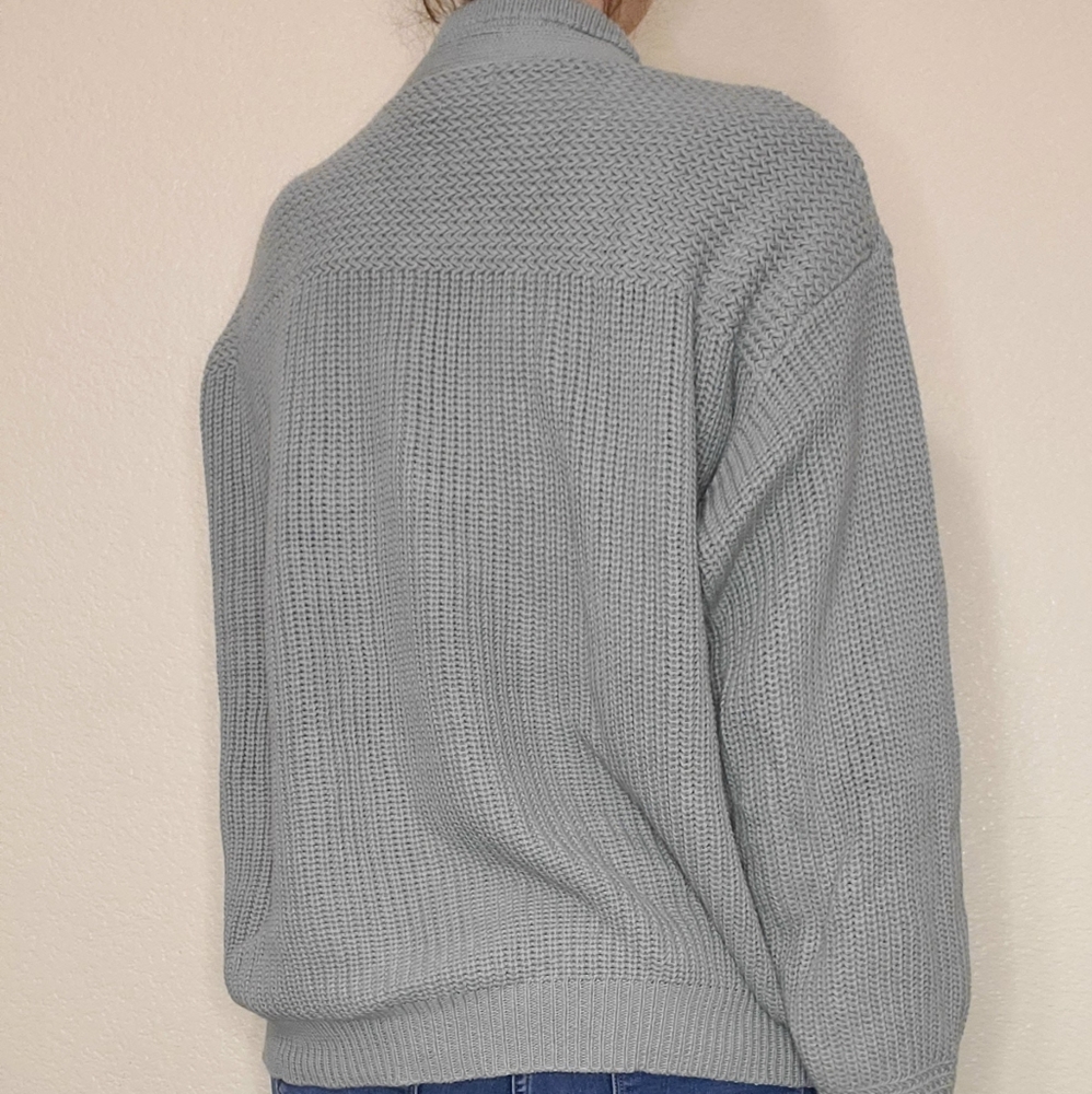 M Forever 21 sage green knit sweater loose boxy - Picture 6 of 8